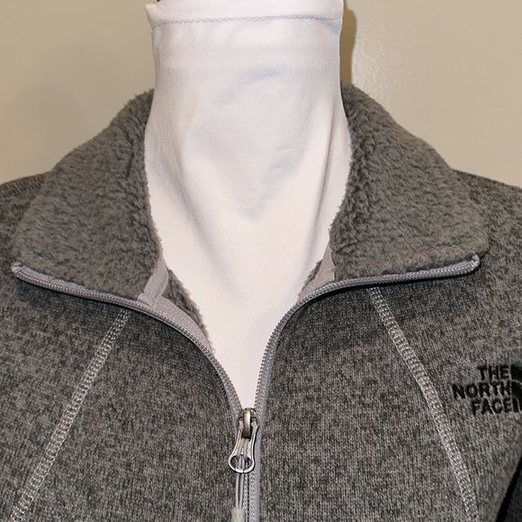 The North Face women’s crescent full zip jacket gray size XS - Picture 3 of 7